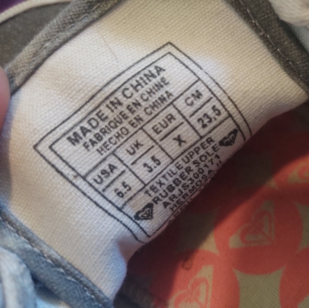 ROXY Tie Dye Canvas Sneakers: Size 6.5 - Picture 6 of 6